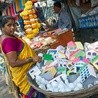 Stragany przed bazyliką Matki Boskiej w dzielnicy Bandra.