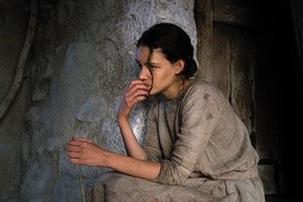 Film Gartha Davisa jest jednym z nielicznych, w których bohaterką pierwszoplanową jest Maria Magdalena. W tej roli wystąpiła Rooney Mara.