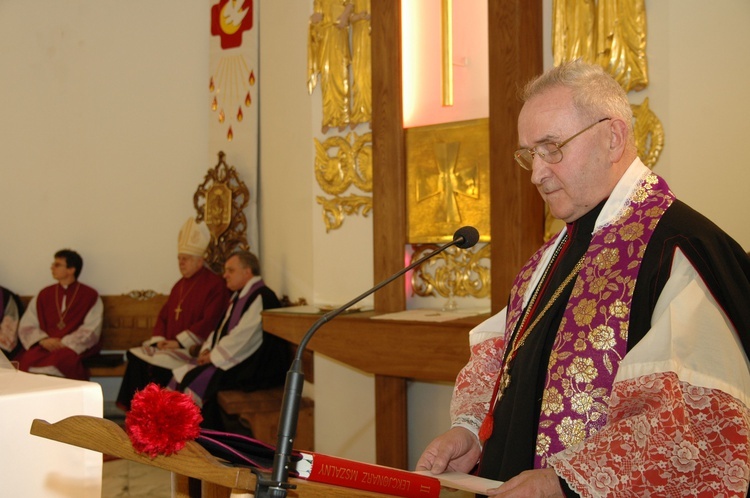 Ks. prał. Władysław Stradza (1935-2018)