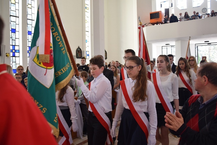 Poświęcenie kompleksu sportowego w Międzyborowie