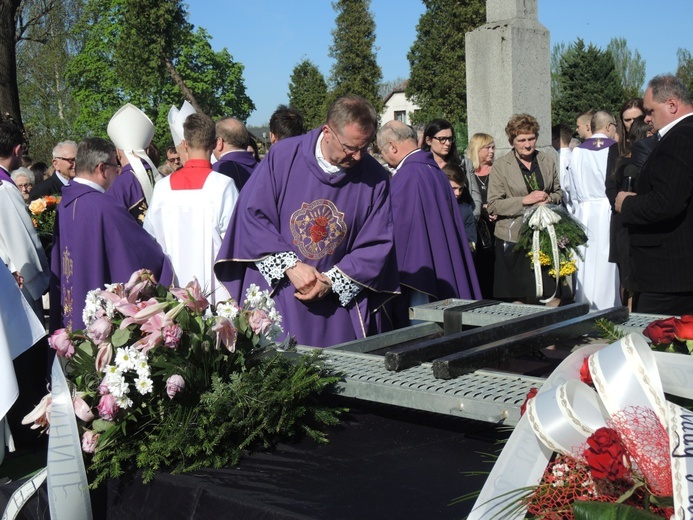 Pogrzeb śp. ks. prałata Józefa Śliża w Wapienicy