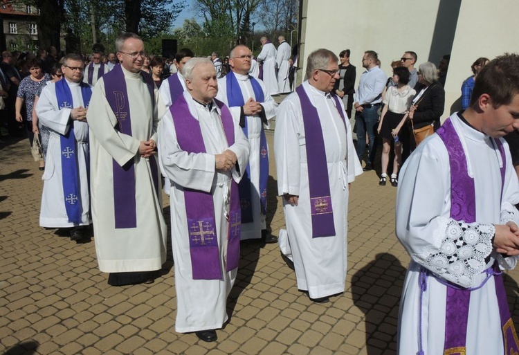 Pogrzeb śp. ks. prałata Józefa Śliża w Wapienicy