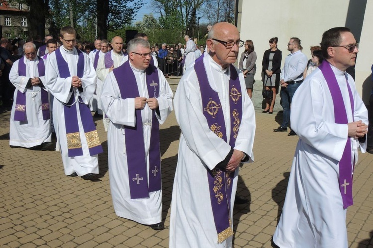 Pogrzeb śp. ks. prałata Józefa Śliża w Wapienicy