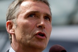 Sekretarz generalny NATO ostro krytykuje Rosję
