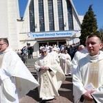 Inauguracja synodu. Nabożeństwo i procesja