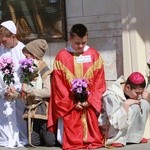 Inauguracja synodu. Nabożeństwo i procesja