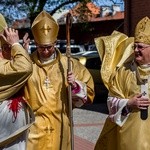 Święcenia bp. Janusza Ostrowskiego w Olsztynie