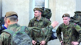 ▲	Wyposażenie kilkuset ochotników to początek przygody  w 5. Mazowieckiej Brygadzie Obrony Terytorialnej w Ciechanowie.