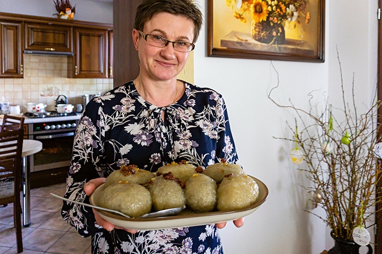 Kartacze to specjalność kulinarna pogranicza. Pani Małgosia Falecka robi je po mistrzowsku.