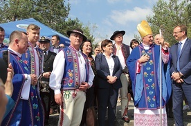 W uroczystości wzięły udział całe rodziny, a także wielu przybyłych gości, m.in. wicepremier Beata Szydło.