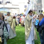 Zjazd osób modlących się za kapłanów