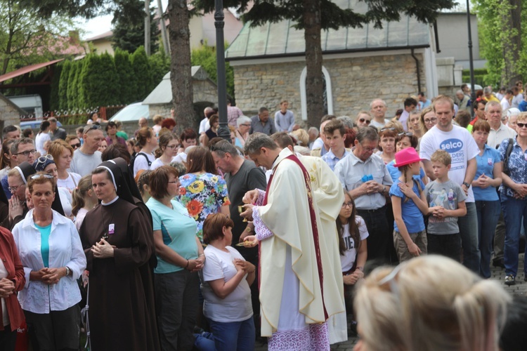 Msza św. na rozpoczęcie 6. pielgrzymki z Hałcnowa do Łagiewnik