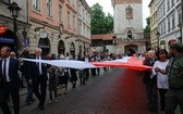 Bicie rekordu długości flagi narodowej Kraków 2018 - cz. 1