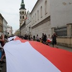 Bicie rekordu długości flagi narodowej Kraków 2018 - cz. 1