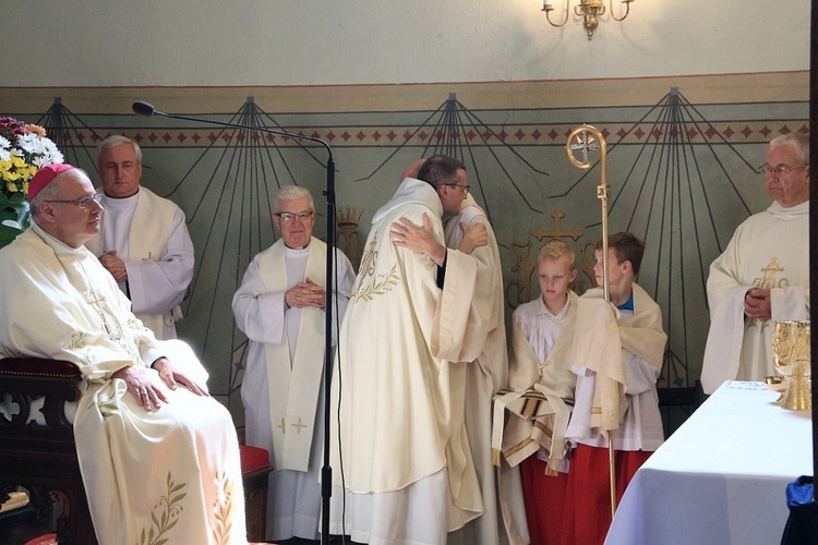 Święcenia kapłańskie w Biskupowie