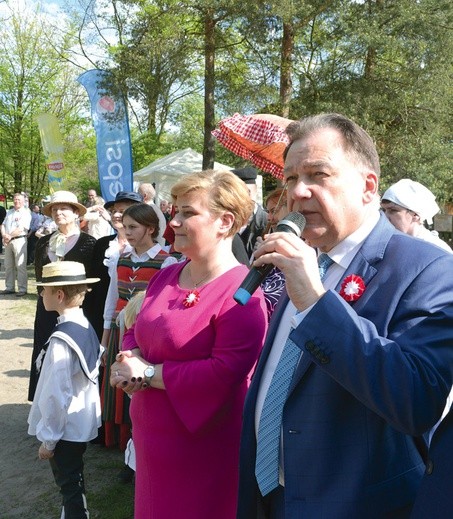 Wystawy i piknik otworzył marszałek Adam Struzik.