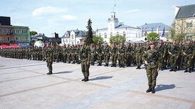 	Obecnie szeregi 5. Mazowieckiej Brygady Obrony Terytorialnej zasila około tysiąca ochotników.