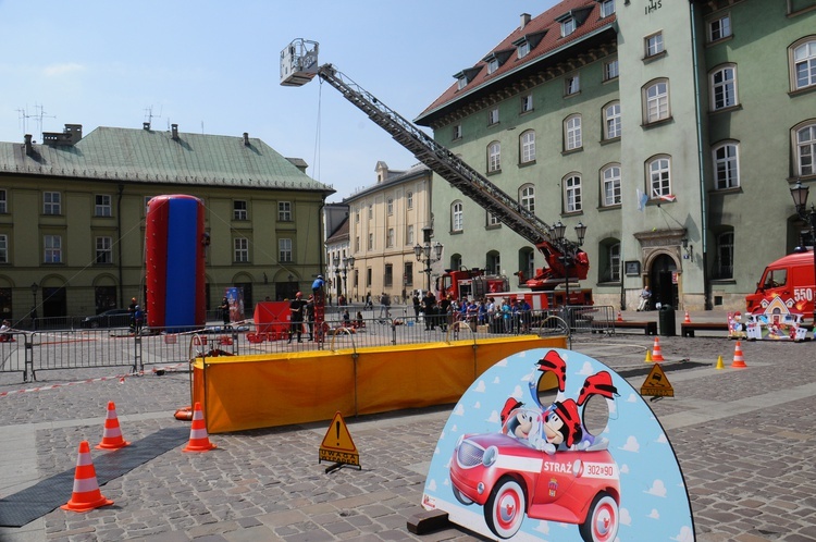 Małopolski Dzień Strażaka na Rynku Głównym 