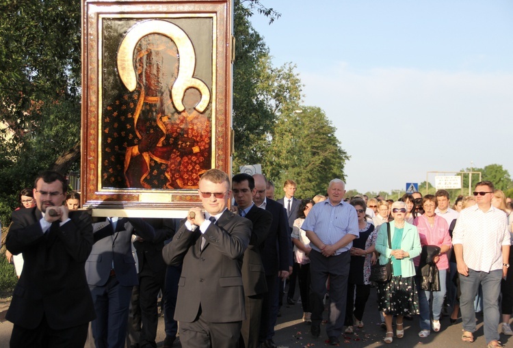 Maryja w gościnie w Miedzeszynie