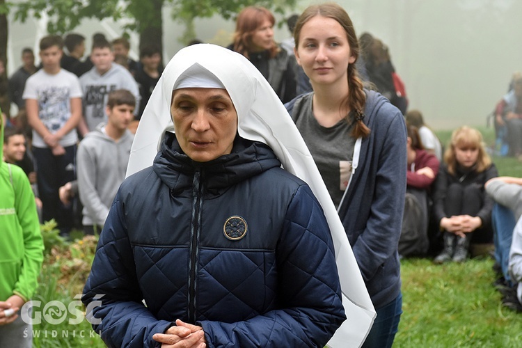 XIV Pielgrzymka Wałbrzyskiej Młodzieży na Chełmiec