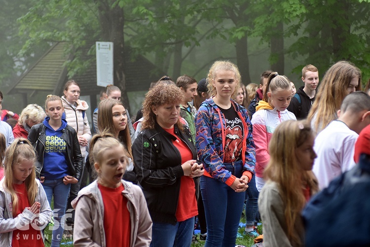 XIV Pielgrzymka Wałbrzyskiej Młodzieży na Chełmiec