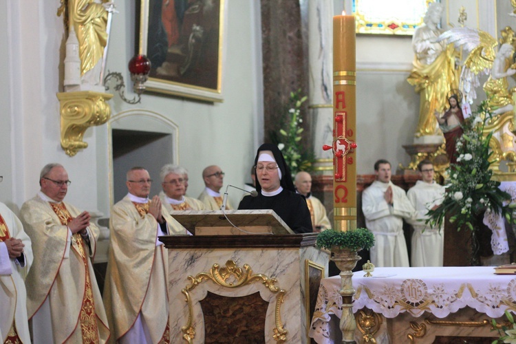 Pielgrzymka sióstr, braci i ojców zakonnych