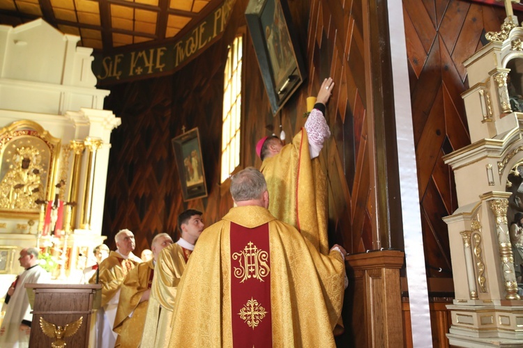 Poświęcenie kościoła i ołtarza w Żabnicy