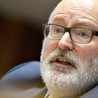 Timmermans: Na tym etapie nie ma szans na wycofanie artykułu 7 