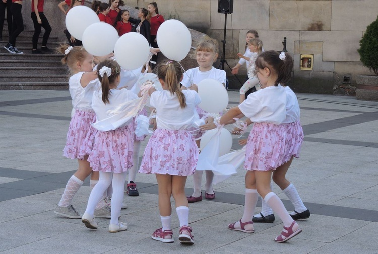 "Cała Polska tańczy dla JP2" - Bielsko-Biała 2018