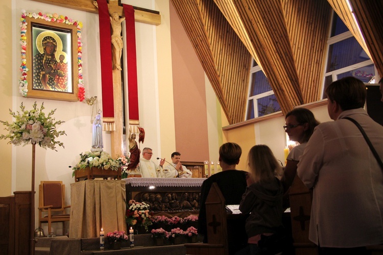 Nabożeństwo fatimskie w Bobrownikach