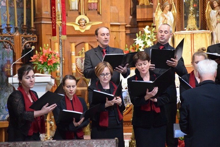 Koncert pieśni maryjnych