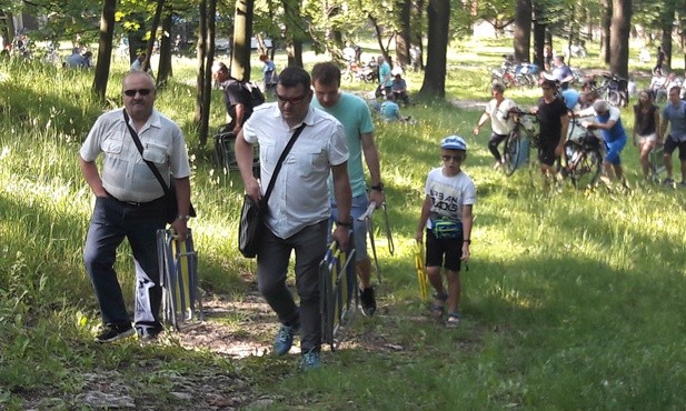 Całe pokolenia modlą się w Piekarach 