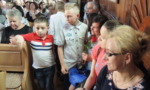 Dzieci przygotowały święto swoich mam w Juszczynie