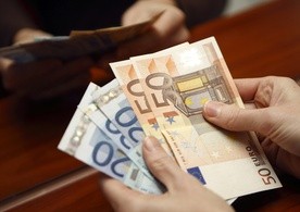 KE proponuje wart 30 mld euro fundusz ratunkowy