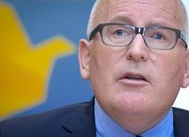 Timmermans: KE wystąpiła do Rady UE o zorganizowanie formalnego wysłuchania Polski
