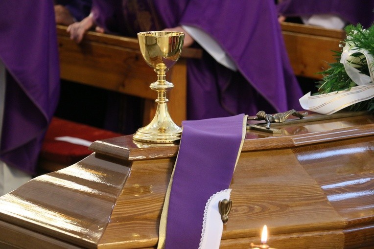 Msza św. pogrzebowa odbędzie się w kościele w Piaskach