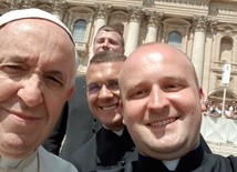 Selfie z papieżem Franciszkiem