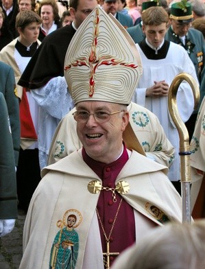 Arcybiskup Paderborn zezwala na interkomunię w niektórych przypadkach