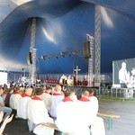 Bp Piotr Greger na Festiwalu Życia w Kokotku
