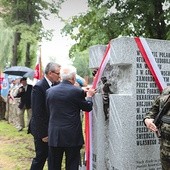 ▲	Monument przypomina bielszczanom o wielkiej tragedii narodu polskiego.
