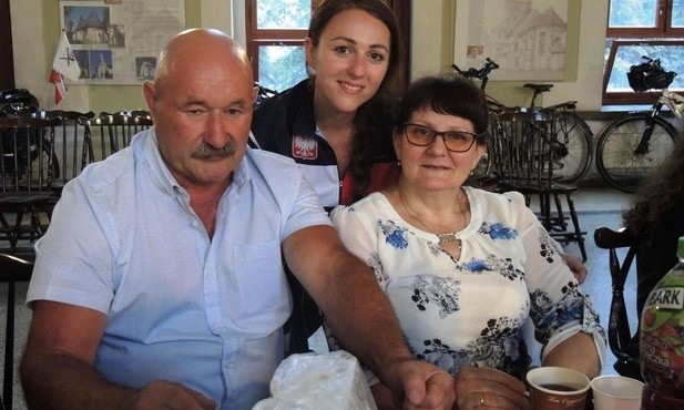Ada Wisła z rodzicami podczas spotkania w Żywcu