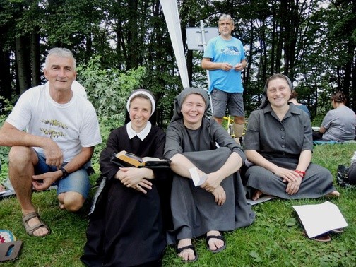 Siostry zakonne z różnych zgromadzeń są już stalymi uczestniczkami Ewangelizacji w Beskidach