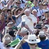 Franciszek spotkał się z ministrantami i odpowiedział na ich pytania