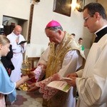 Biskup Andrzej Jeż w Siedliskach k. Bobowej