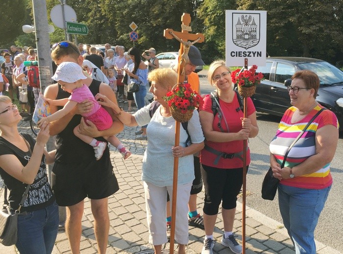 Cieszyńscy pielgrzymi wyruszyli z kościoła św. Jerzego