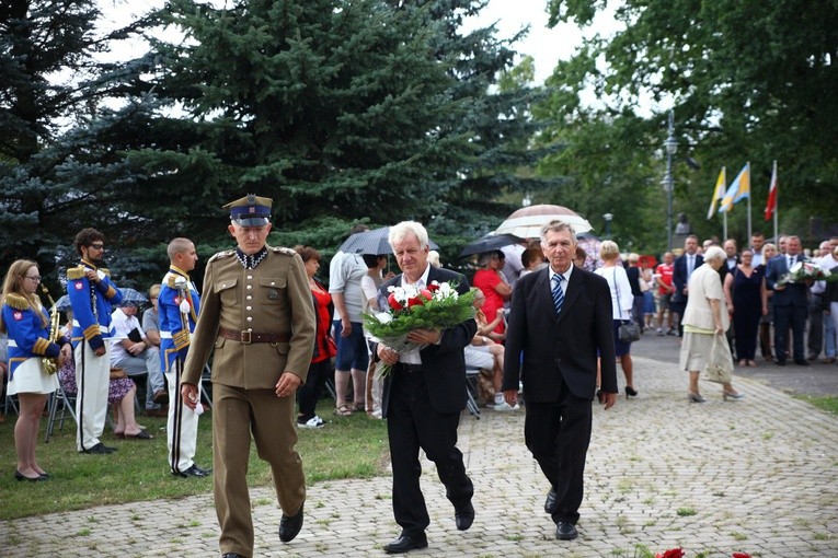 Obchody Święta Wojska Polskiego w Skierniewicach