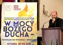 Ksiądz dr Grzegorz Strzelczyk (Uniwersytet Śląski) wygłosił wykład „Duch Święty w Kościele”. Wszystkich prelekcji  z 48. WDD można odsłuchać na: wroclaw.gosc.pl.