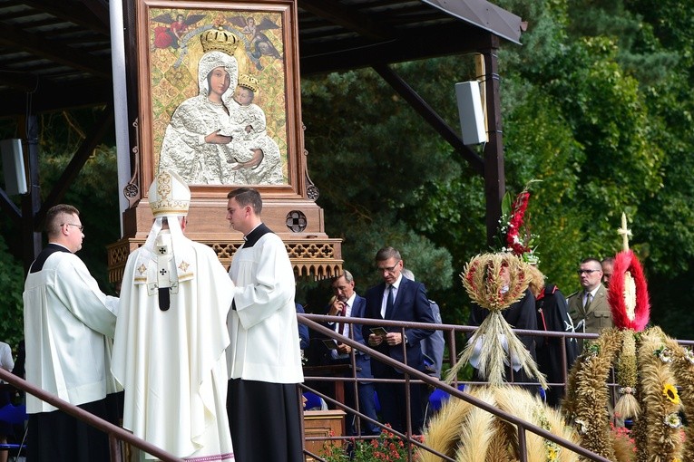 Odpust i dożynki diecezjalne w Gietrzwałdzie