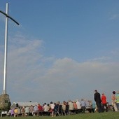 Krzyż Trzeciego Tysiąclecia na wzgórzu Trzy Lipki