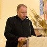 ks. Wojciech Wójtowicz w czasie głoszenia jednej z konferencji w świdnickim seminarium